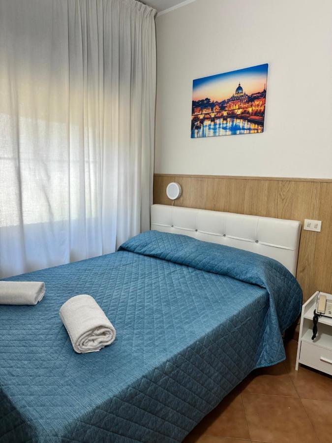 Отель Oasi Santa Rosa Рим Экстерьер фото