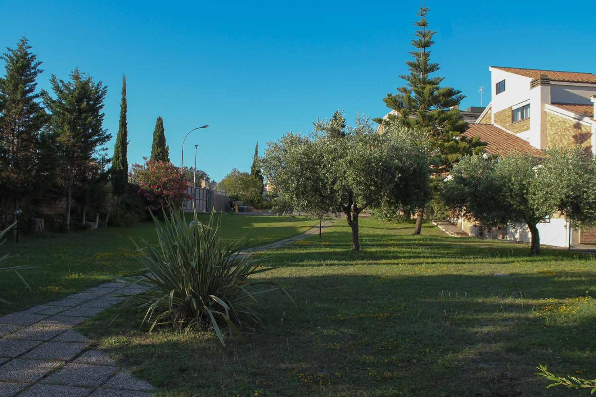 Отель Oasi Santa Rosa Рим Экстерьер фото